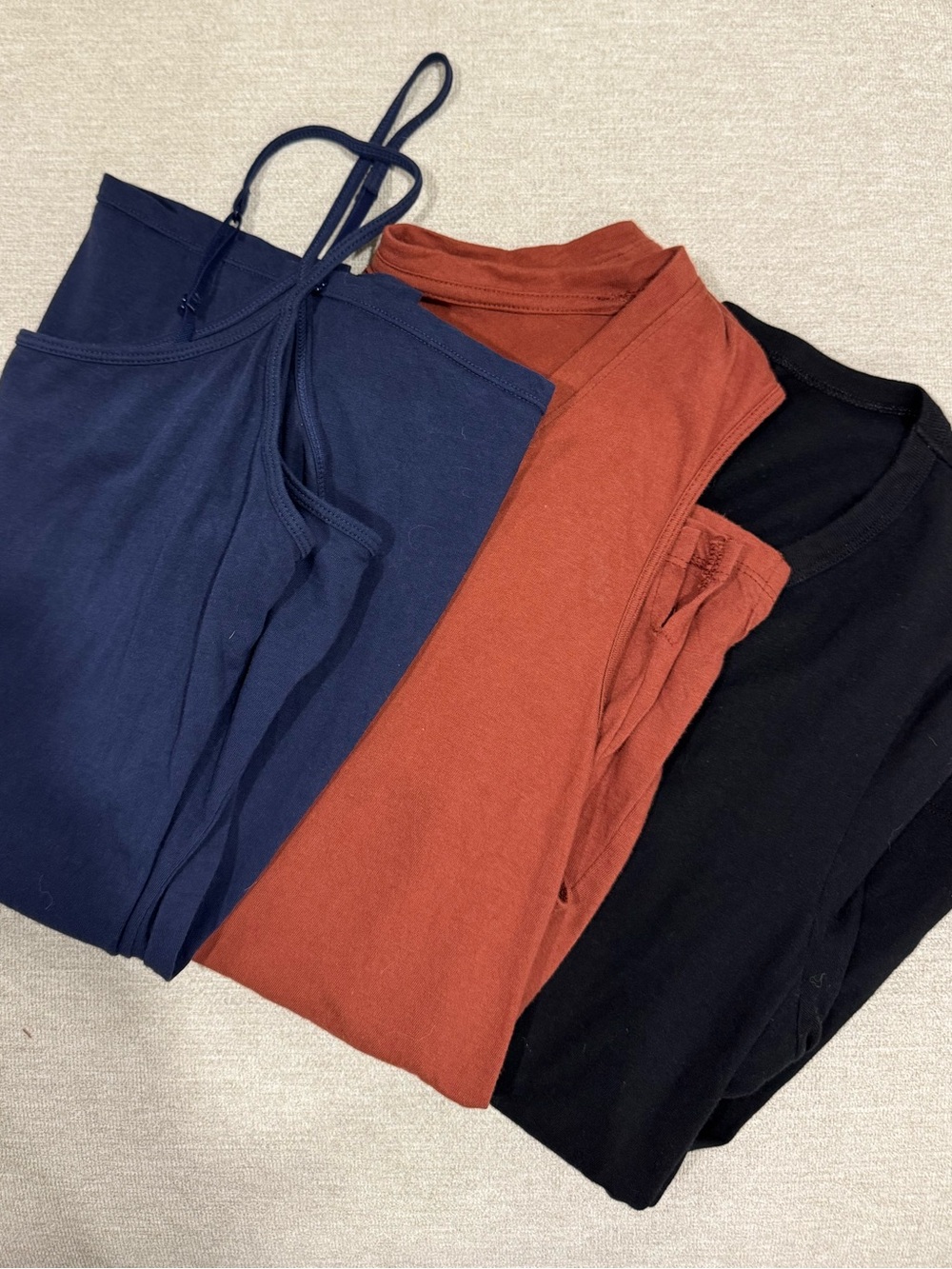 basics bundle tanks and tee size medium set of 4